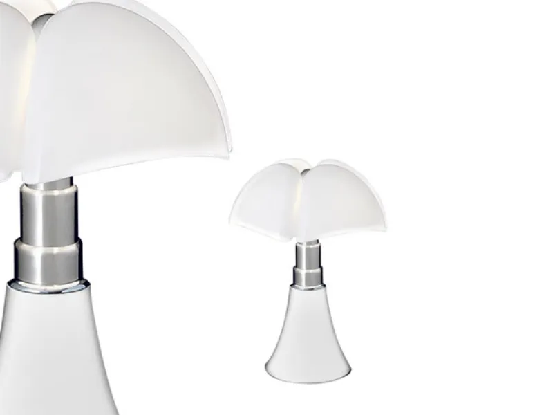 lampada pipistrello di gae aulenti