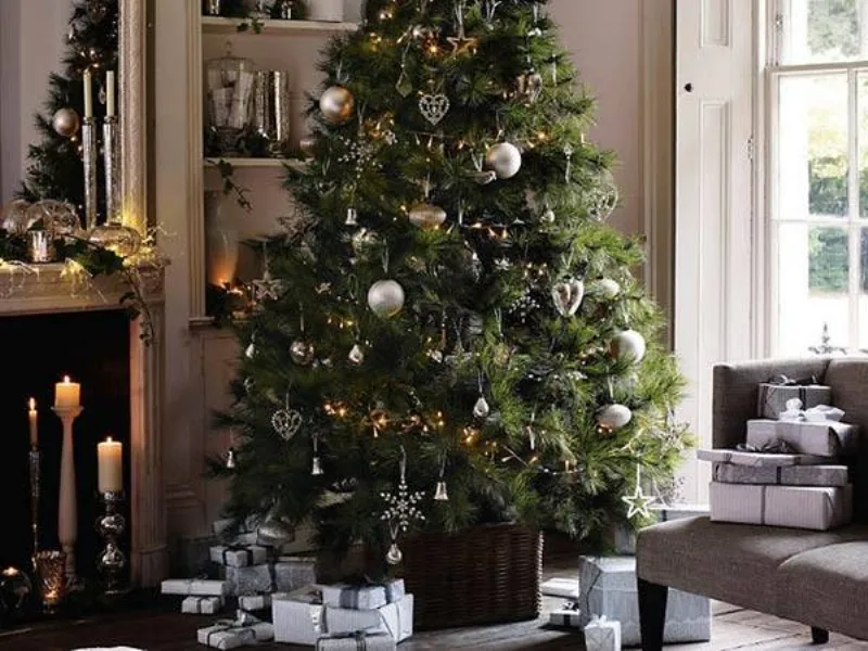 Alberi di Natale finti