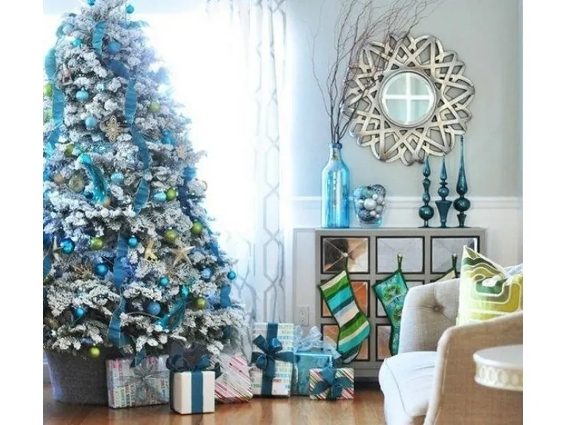 Albero di Natale bianco
