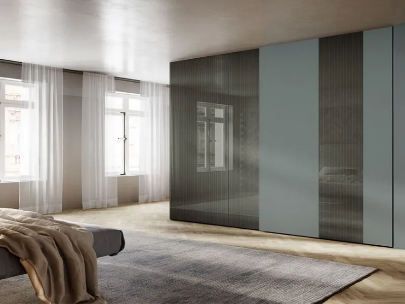 Armadio anta scorrevole modello N.O.W. di Lago, con materiale innovativo xglass