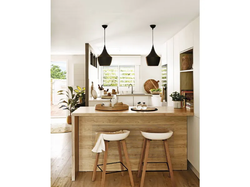 Penisola per cucina piccola in legno chiaro