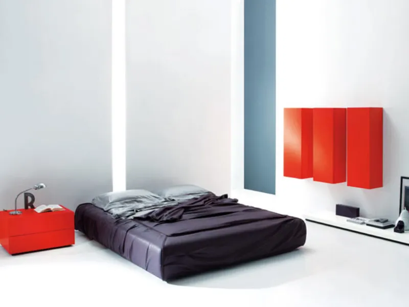 Letto senza testiera in stanza minimal