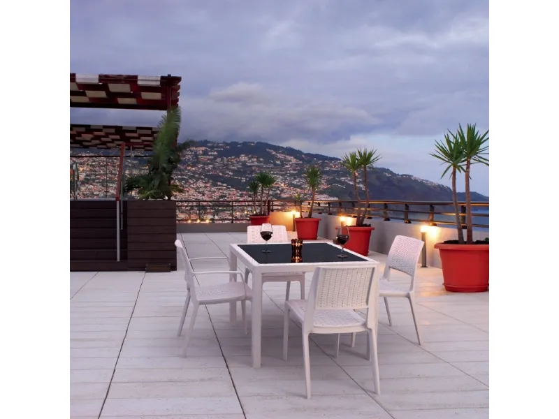 arredamento balcone moderno