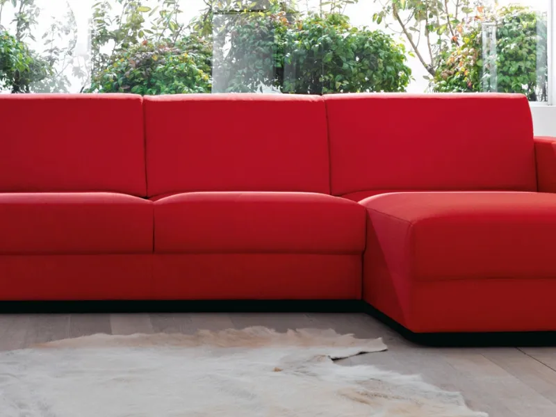Arredare in rosso: arte, amore, passione