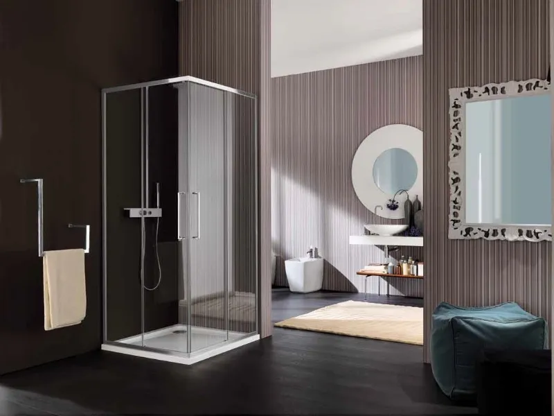 Bagno con box doccia Samo