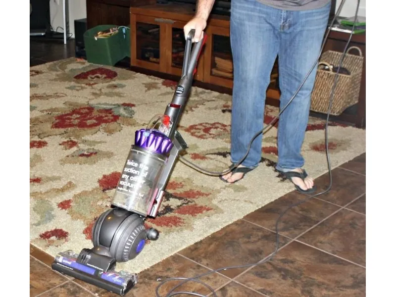 Il Dyson è tra gli aspirapolvere più amati.