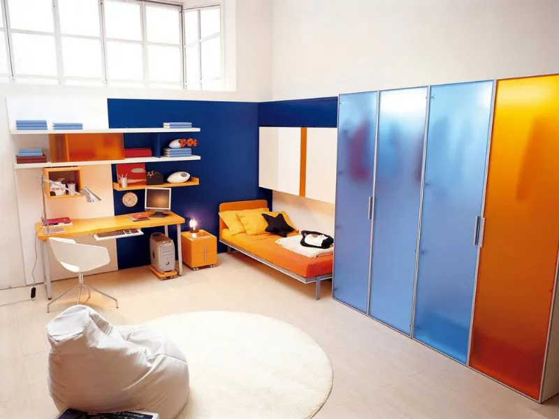 Stanzetta con letto a scomparsa
