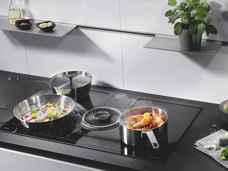 ComboHob di Electrolux, il piano cottura a induzione con cappa integrata