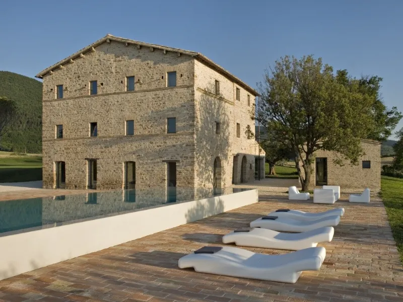 casa in pietra ristrutturata