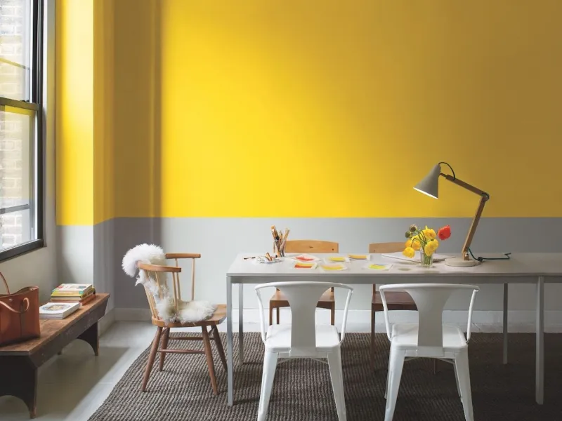Grigio e giallo alle pareti