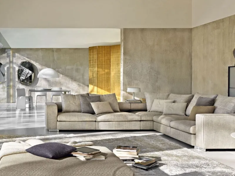 arredo in stile mmoderno con divano Molteni