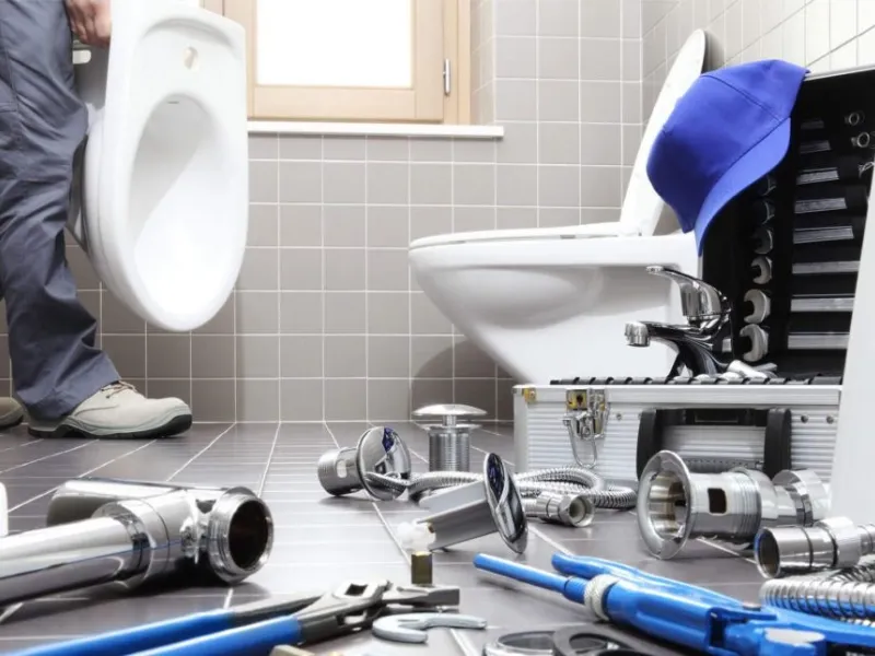Smontare e cambiare i sanitari, un'impresa possibile