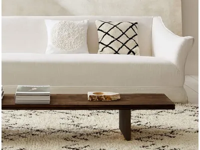Tappeto in lana beige con motivi geometrici neri di Zara Home