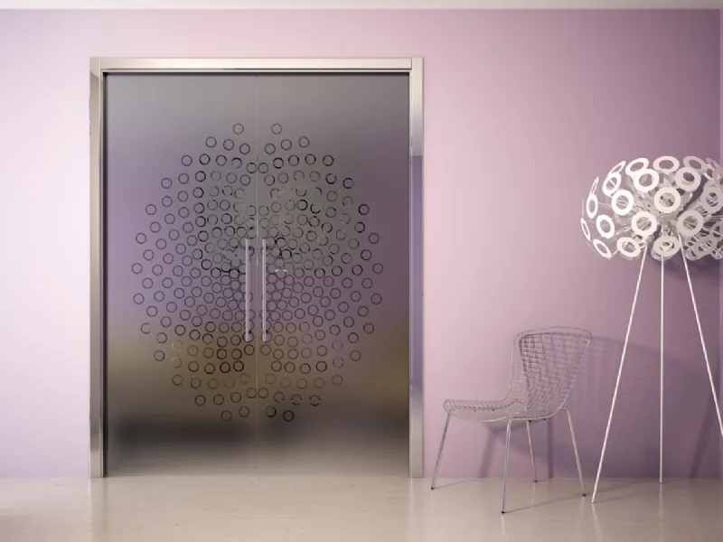 porta in vetro decorata