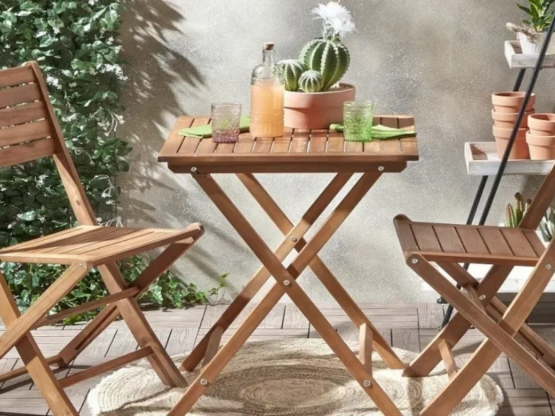 Acacia finitura teak per il tavolino quadrato Casual in vendita da Conforama