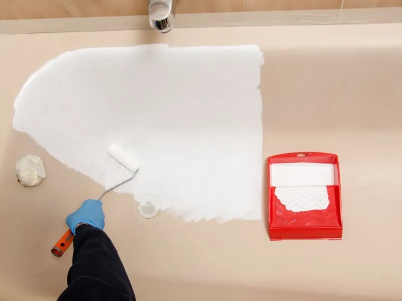SottoSopra di Gapi Paints si passa con un pennello a rullo