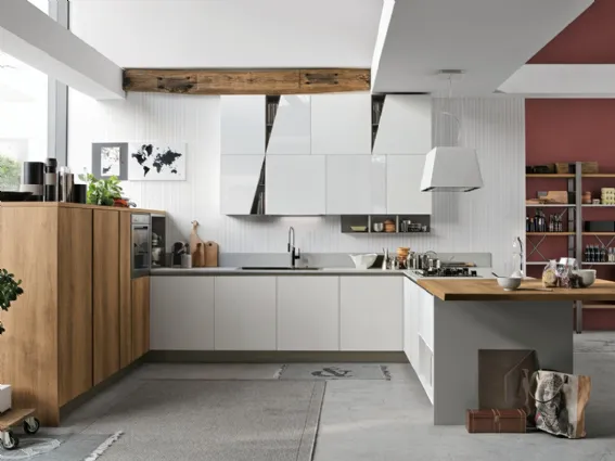 Cucina Infinity di Stosa finitura in pet opaco e lucido