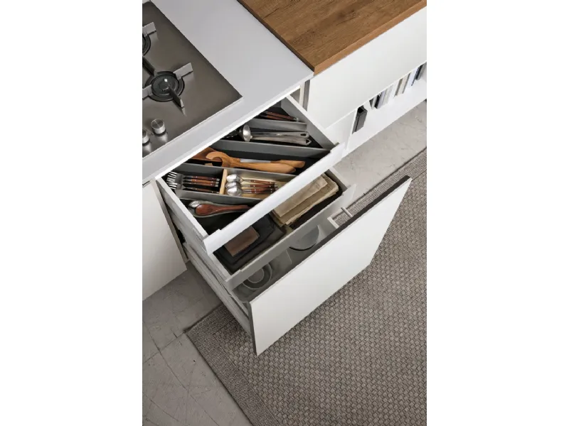 Stosa, cucina infinity con sistema di apertura Diagonal