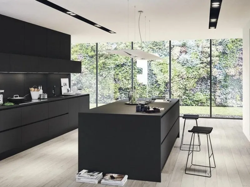 Minimale la cucina total black Lamina 1.0 by Record Cucine