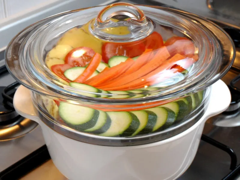 Mangiare sano con verdure cotte a vapore