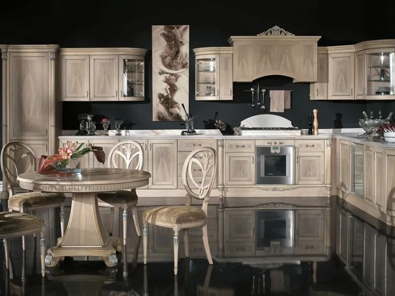 Cucina classica luxury con penisola