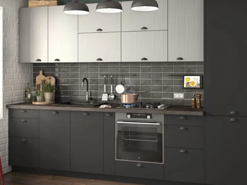 Cucina lineare molto ampia