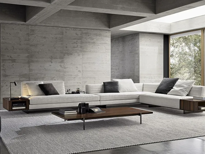 Divano della collezione Roger di Minotti