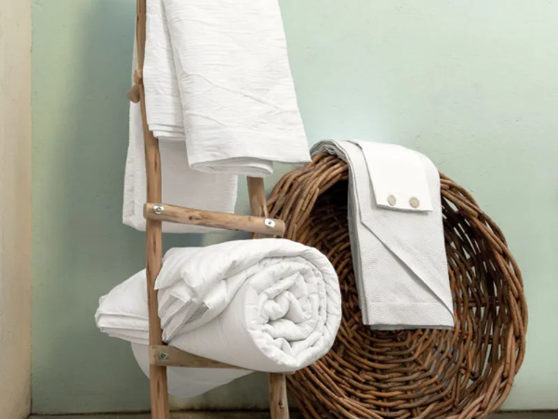 lenzuola e piumino per il letto