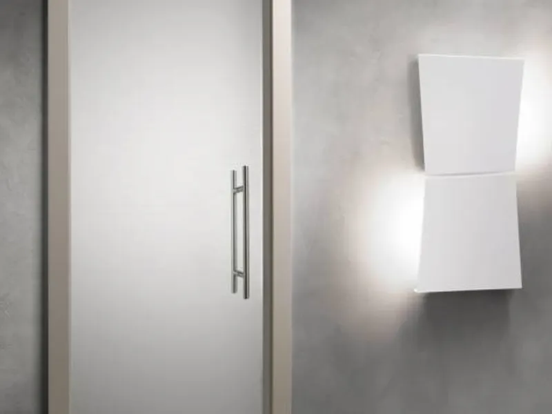 Porta a vetro modello Cristal di Ferro Legno