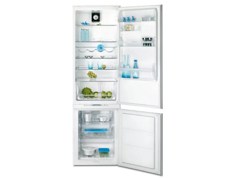 Frigo aperto e capiente