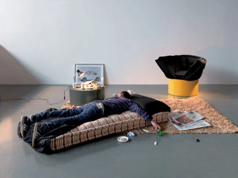 Dormire per terra