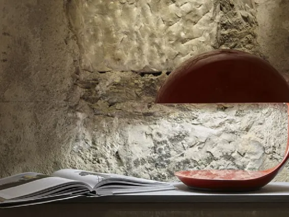 Lampada da tavolo Cobra Design di Martinelli Luce