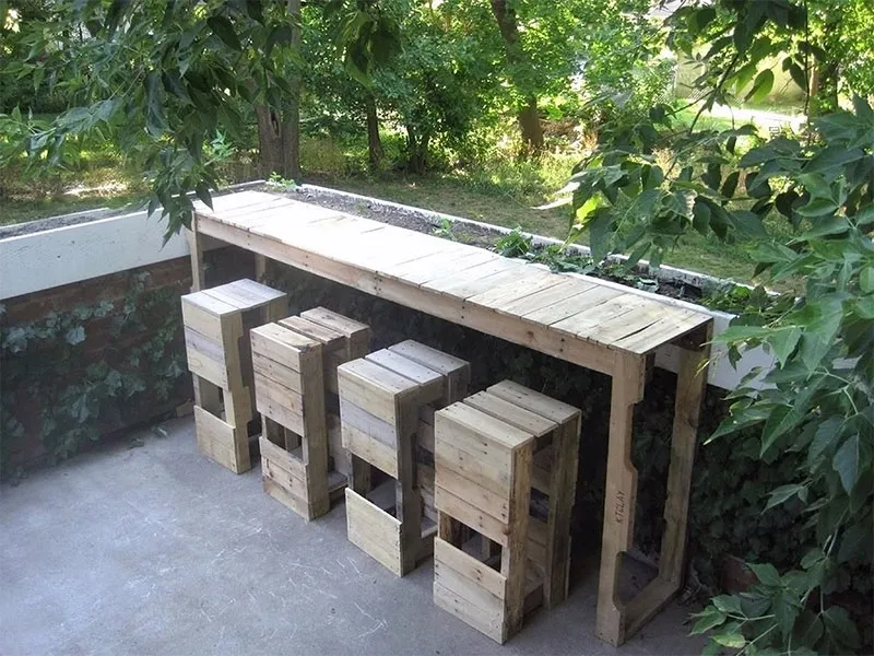 Arredo giardino con i bancali