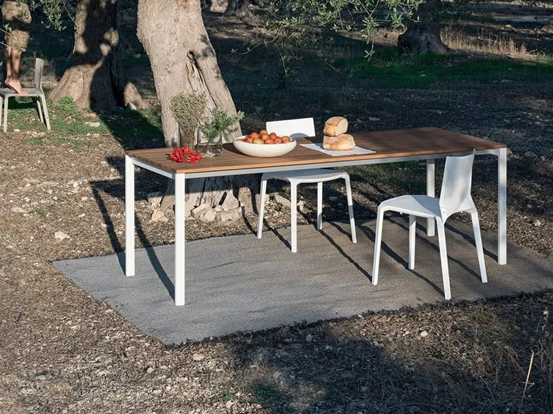 Tavolo in legno Be-Easy Slatted di Kristalia