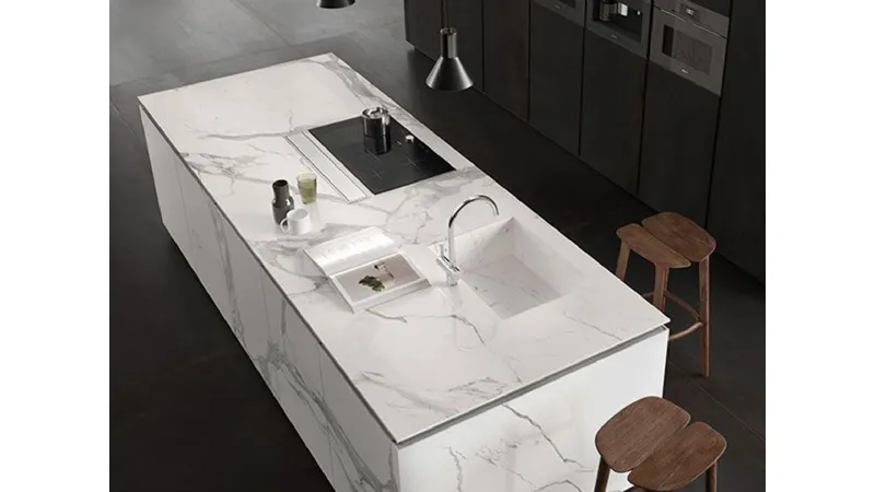 Italstone propone innovative piastrelle in gres porcellanato di grande formato e spessore ridotto