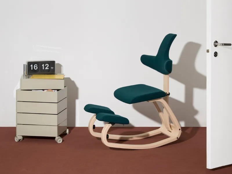 Thatsit balans è una delle sedie ergonomiche di Varier del gruppo Stokke
