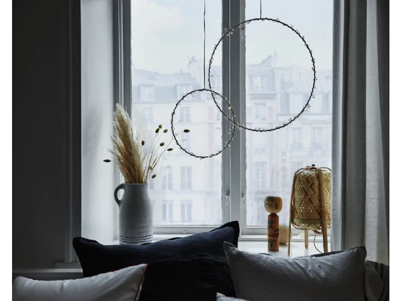 Stråla ad anello con led integrate è a sospensione