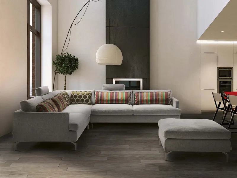 Dave di Milano Bedding è il divano angolare grigio sobrio, leggero e di design