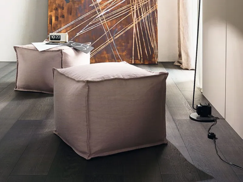 ennerev pouf