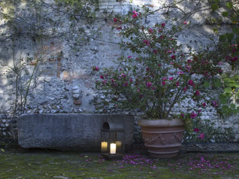 Faretto a led da giardino