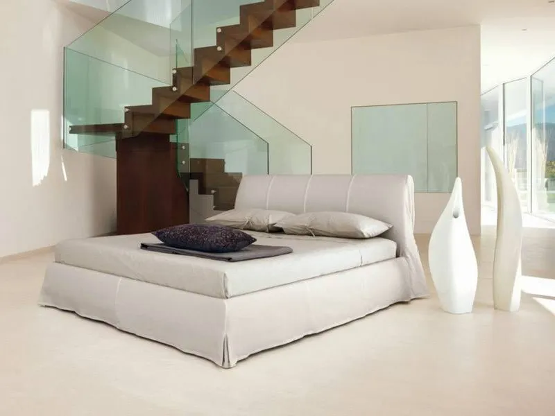 Particolare testiera letto