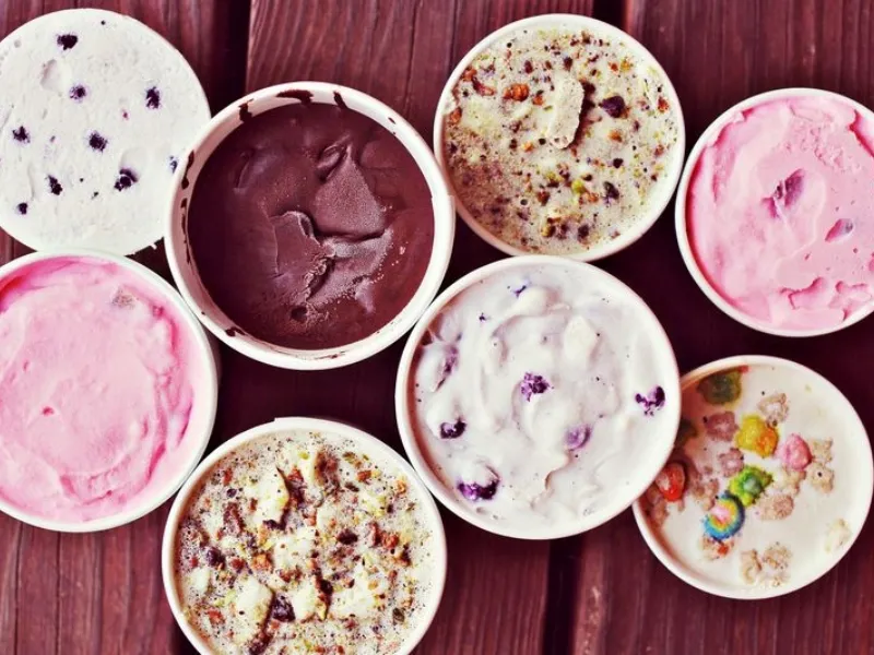 Vari gusti di gelato fatti in casa