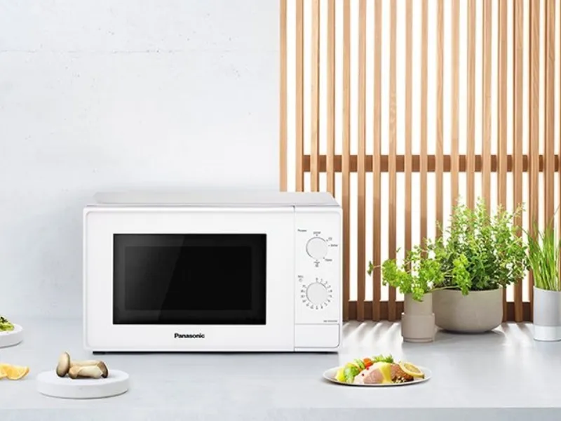 Il forno NN-E20JW da 20 litri di Panasonic