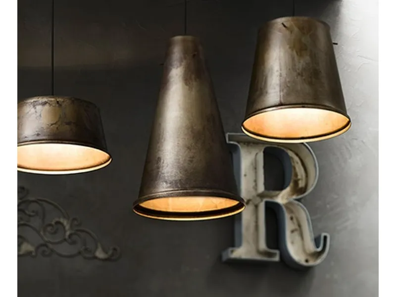 Illuminazione stile industriale