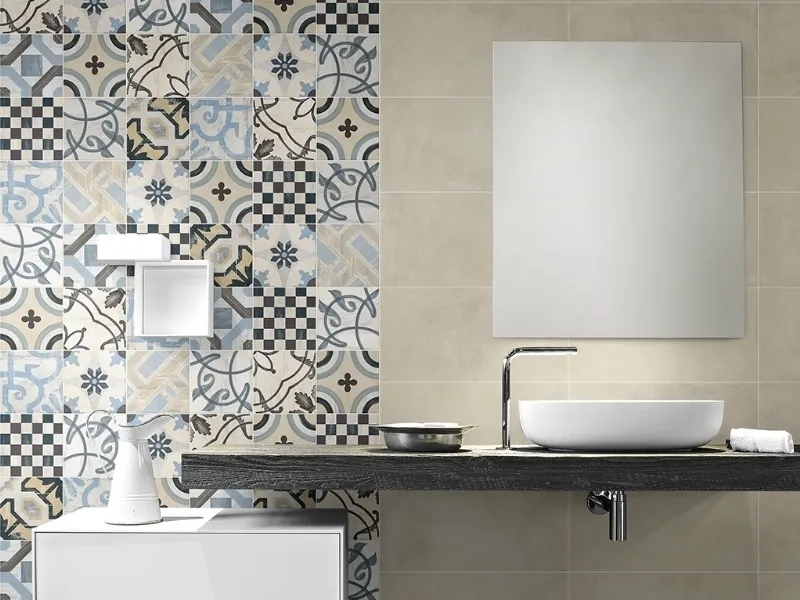 Rivestimento bagno piccolo
