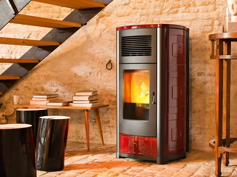 Stufe a pellet da collegare ai termosifoni