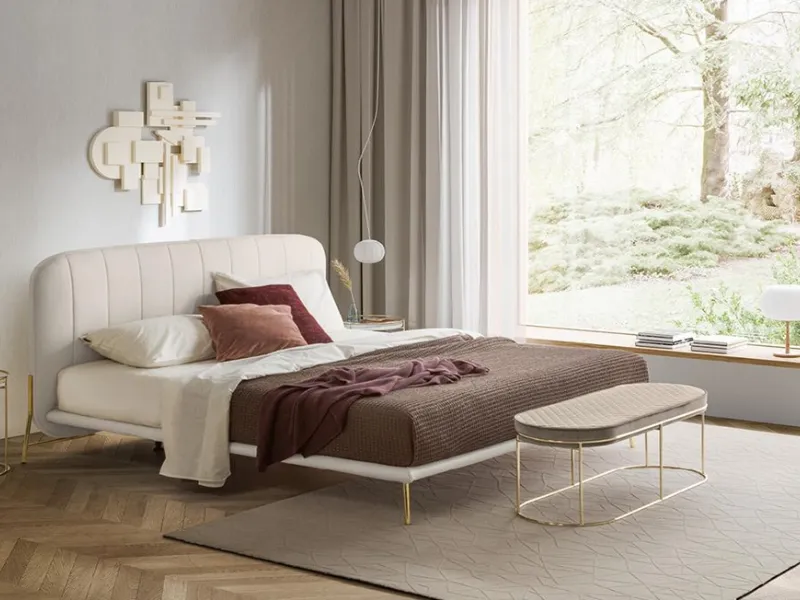 Letto Le Marais di Calligaris, disponibile in color sabbia