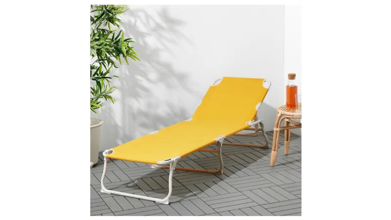 Il lettino da sole Håmö di Ikea