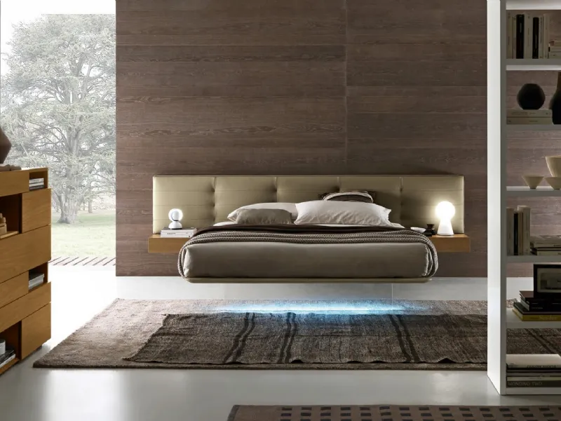 Letto sospeso muro