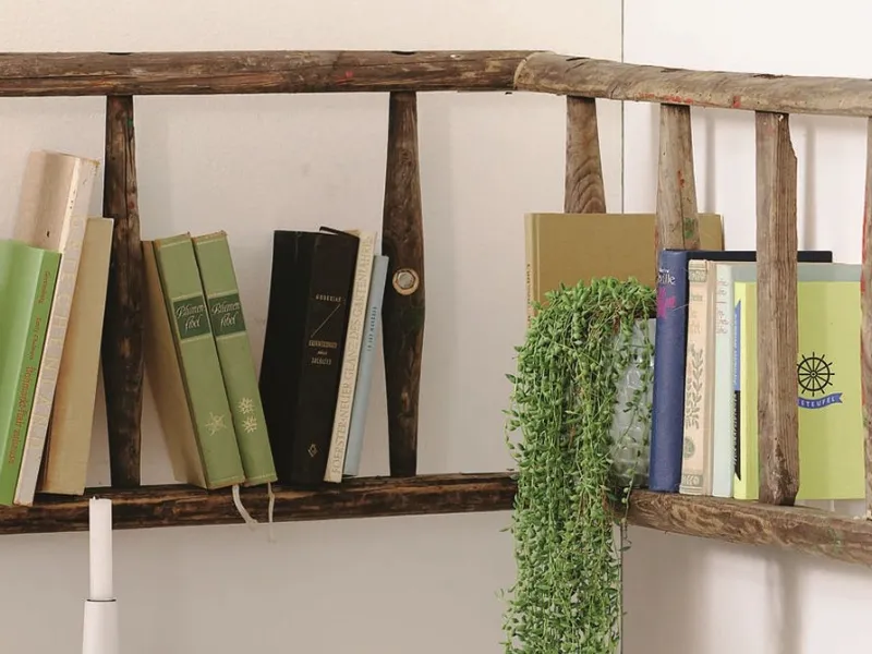 Anche una vecchia scala può diventare un'originale libreria